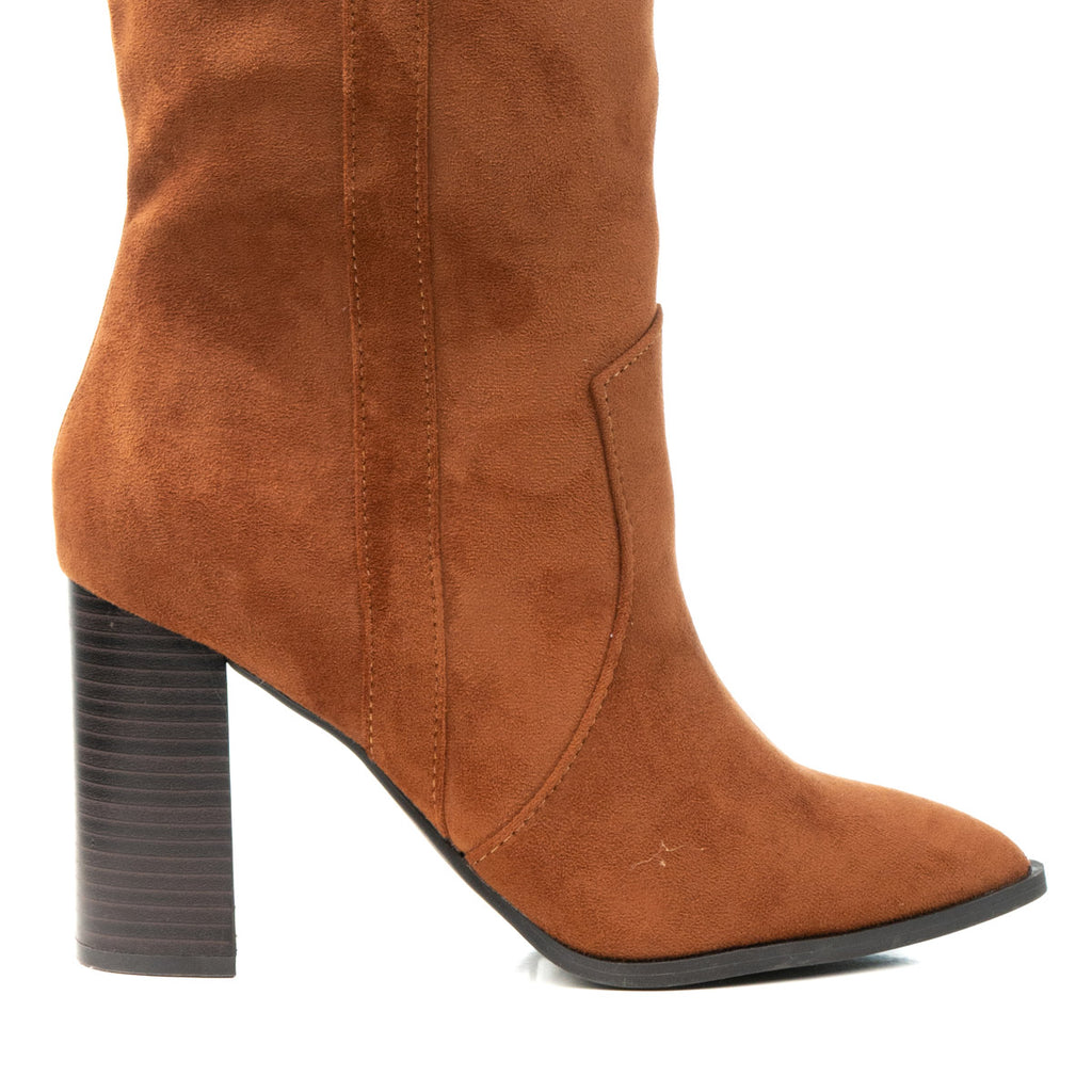 Botas Camel de gamuza Amaral